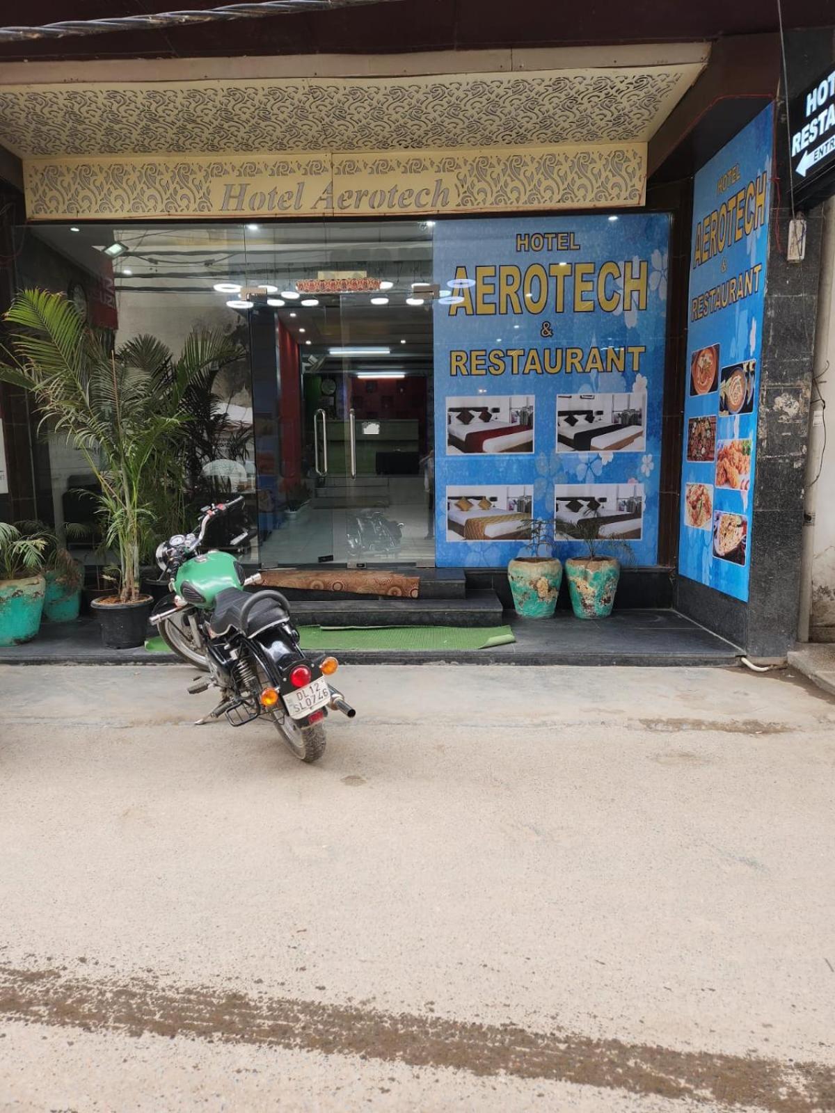 Hotel Aerotech Near Delhi Airport New Delhi Ngoại thất bức ảnh