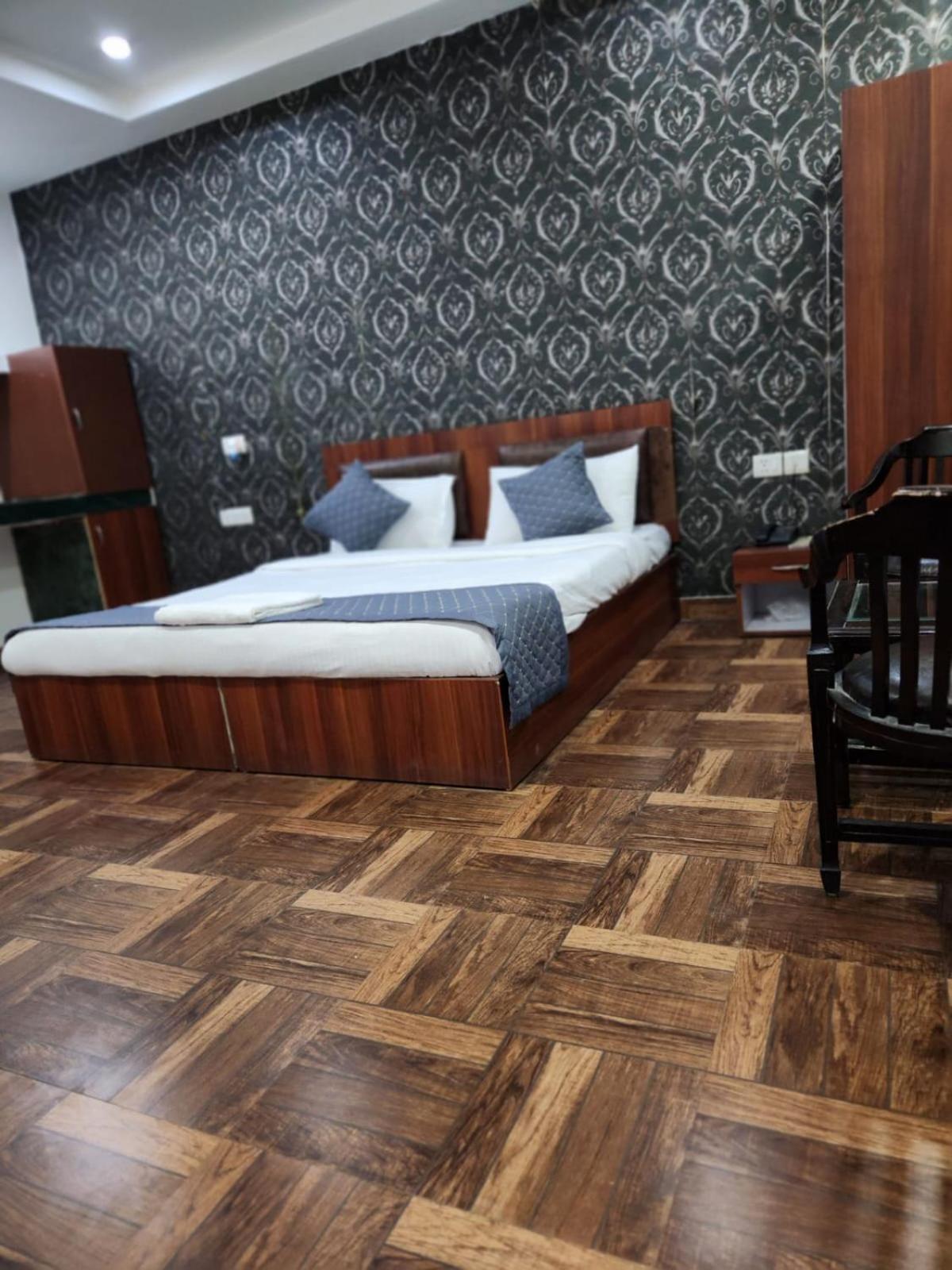 Hotel Aerotech Near Delhi Airport New Delhi Ngoại thất bức ảnh